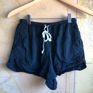 Brandy Melville flowy shorts